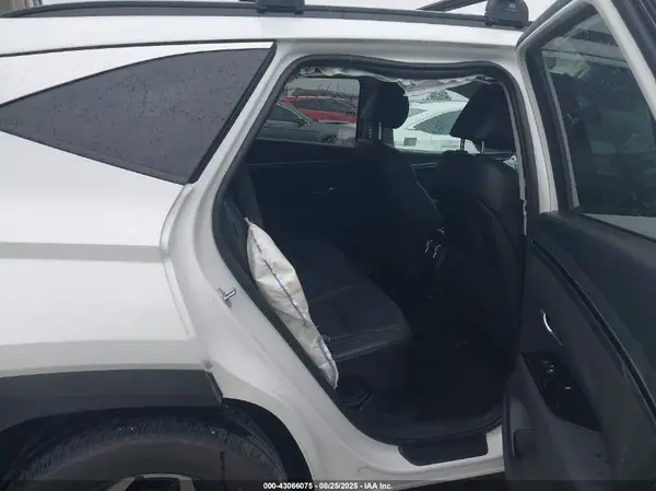 KM8JECD19RU180963 2024 HYUNDAI TUCSON - Image 8
