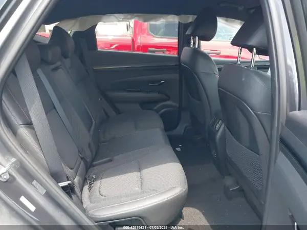 KM8JF3AE2NU123213 2022 HYUNDAI TUCSON - Image 8