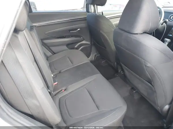 KM8JF3AE8NU166048 2022 HYUNDAI TUCSON - Image 8