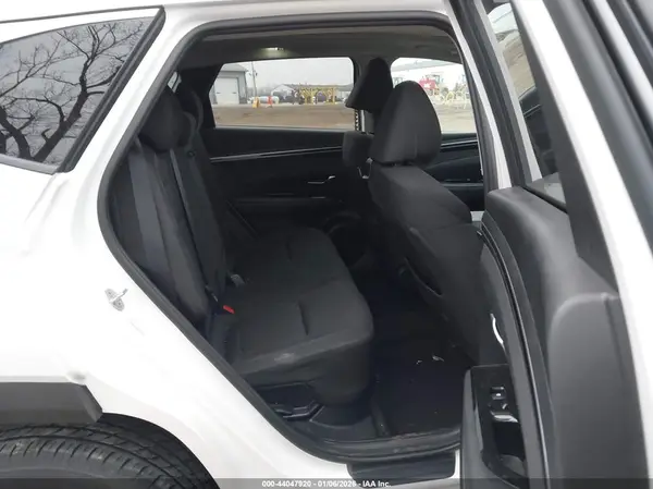 KM8JFCA10ND041817 2022 HYUNDAI TUCSON - Image 8