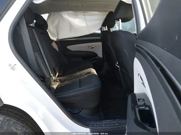 KM8JFCA10NU041882 2022 HYUNDAI TUCSON - Image 8