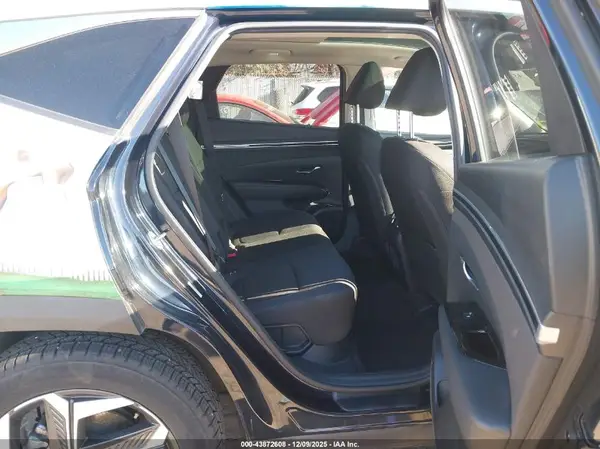 KM8JFCA10NU057449 2022 HYUNDAI TUCSON - Image 8