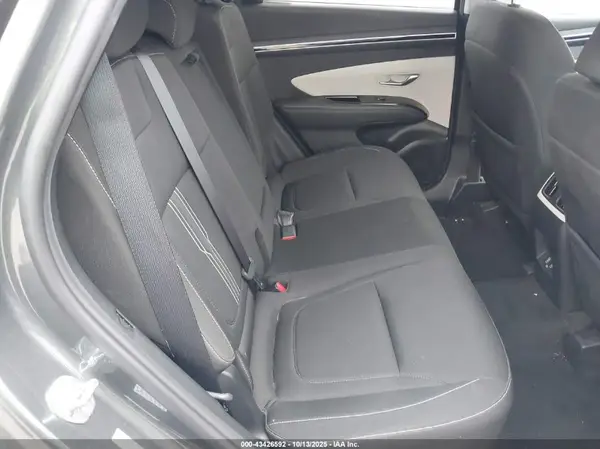 KM8JFCA10NU067334 2022 HYUNDAI TUCSON - Image 8
