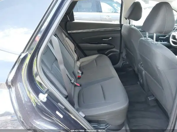 KM8JFCA11NU026291 2022 HYUNDAI TUCSON - Image 8