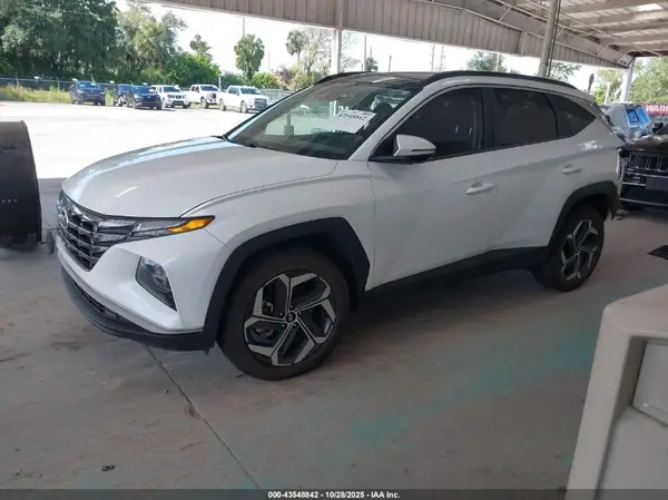 KM8JFCA11NU026663 2022 HYUNDAI TUCSON - Image 2