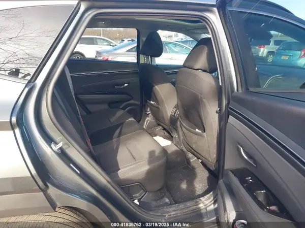 KM8JFCA11NU035850 2022 HYUNDAI TUCSON - Image 8