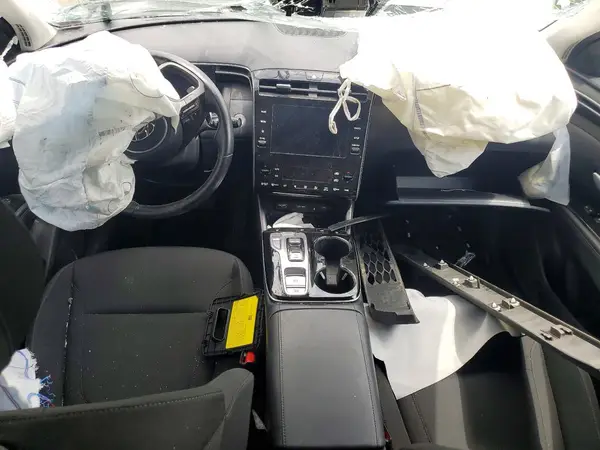 KM8JFCA11NU080884 2022 HYUNDAI TUCSON - Image 8