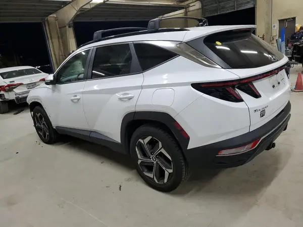 KM8JFCA11NU081629 2022 HYUNDAI TUCSON - Image 2