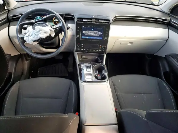 KM8JFCA12NU011458 2022 HYUNDAI TUCSON - Image 8