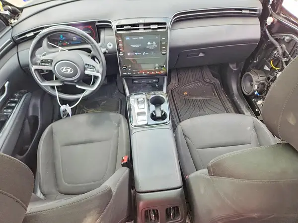 KM8JFCA12NU013033 2022 HYUNDAI TUCSON - Image 8