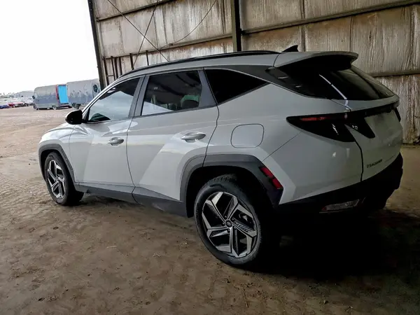 KM8JFCA12NU020225 2022 HYUNDAI TUCSON - Image 2