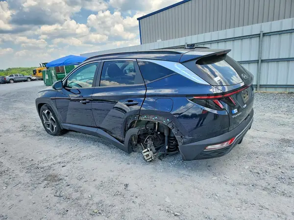 KM8JFCA12NU038742 2022 HYUNDAI TUCSON - Image 2