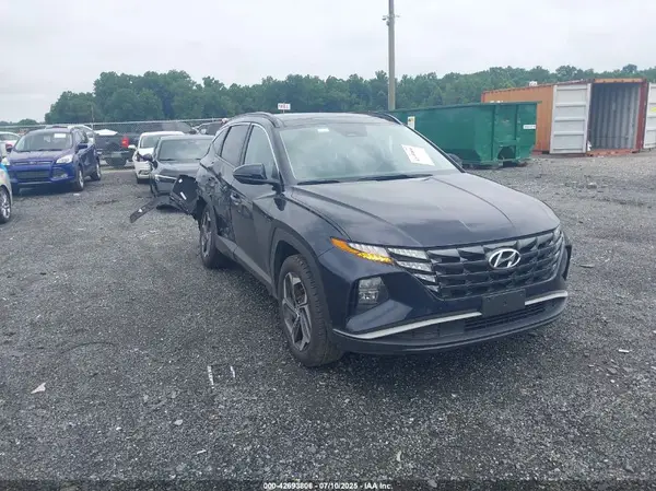 KM8JFCA12NU039681 2022 HYUNDAI TUCSON - Image 1