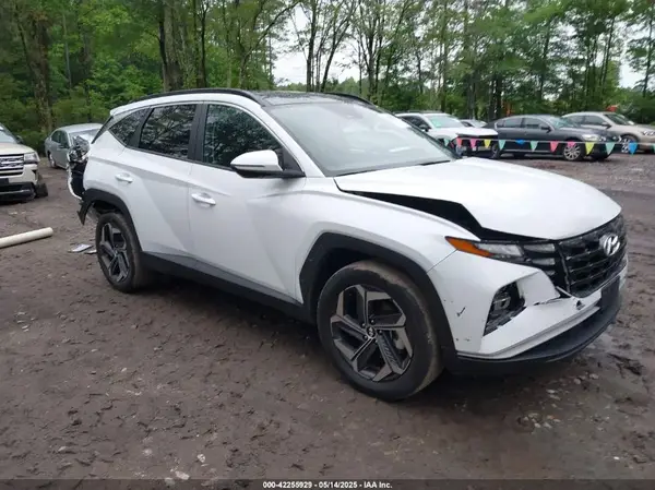 KM8JFCA12NU060272 2022 HYUNDAI TUCSON - Image 1