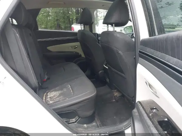 KM8JFCA12NU060272 2022 HYUNDAI TUCSON - Image 8