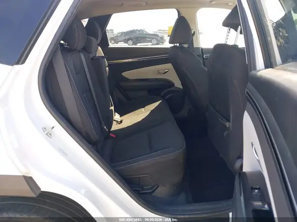 KM8JFCA12NU073796 2022 HYUNDAI TUCSON - Image 8