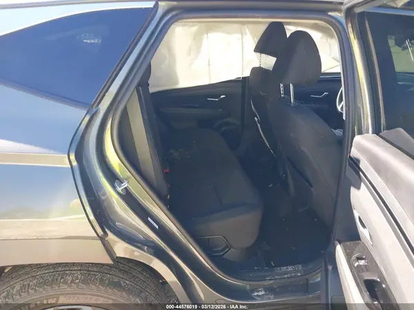 KM8JFCA13NU045991 2022 HYUNDAI TUCSON - Image 8