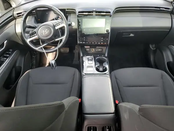 KM8JFCA13NU049443 2022 HYUNDAI TUCSON - Image 8