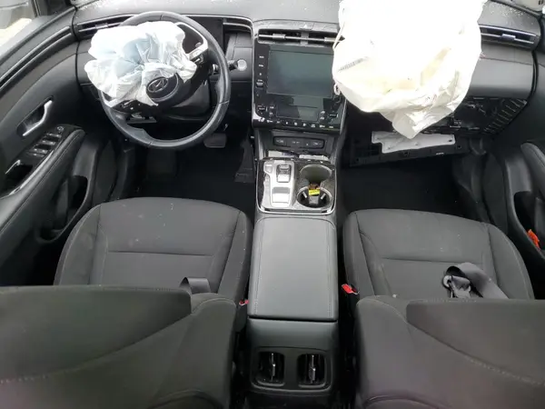 KM8JFCA13NU076982 2022 HYUNDAI TUCSON - Image 8