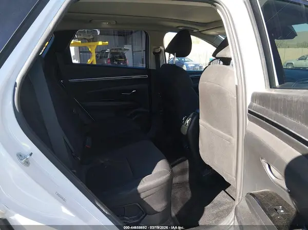 KM8JFCA14NU017231 2022 HYUNDAI TUCSON - Image 8