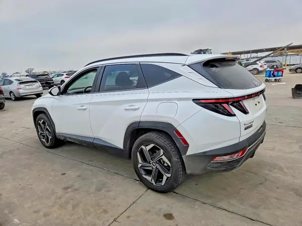 KM8JFCA14NU027791 2022 HYUNDAI TUCSON - Image 2