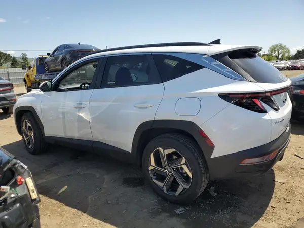 KM8JFCA14NU034255 2022 HYUNDAI TUCSON - Image 2