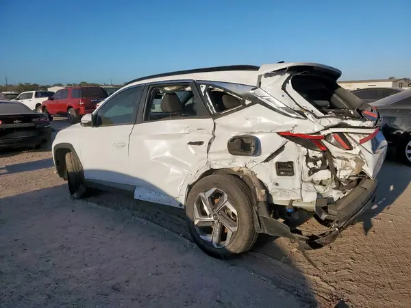 KM8JFCA14NU062475 2022 HYUNDAI TUCSON - Image 2