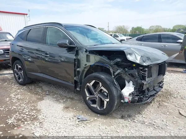 KM8JFCA14NU076957 2022 HYUNDAI TUCSON - Image 1