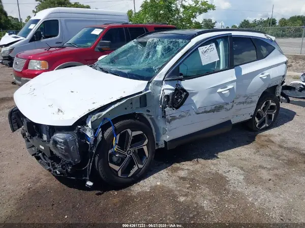 KM8JFCA15NU063229 2022 HYUNDAI TUCSON - Image 2