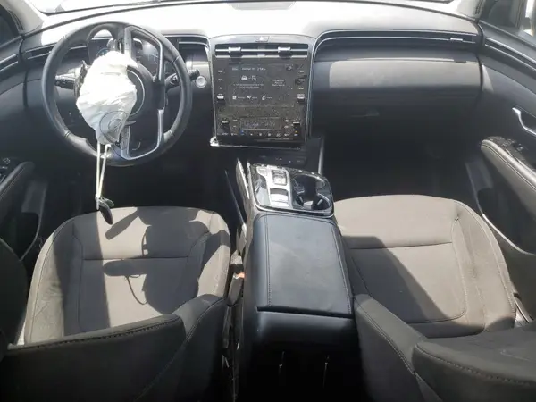 KM8JFCA15NU067510 2022 HYUNDAI TUCSON - Image 8