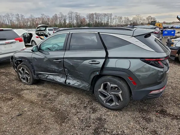KM8JFCA15NU069483 2022 HYUNDAI TUCSON - Image 2