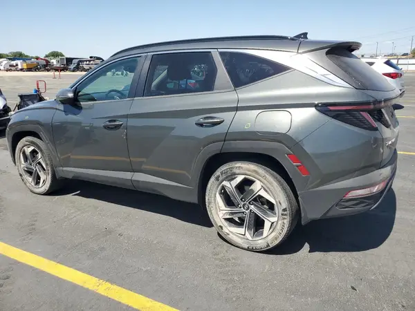 KM8JFCA16NU044849 2022 HYUNDAI TUCSON - Image 2