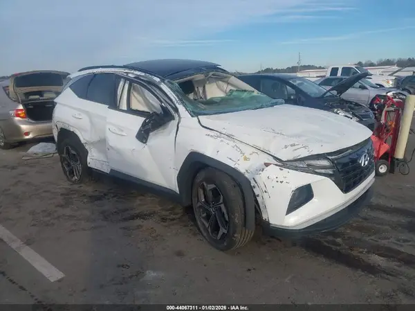 KM8JFCA16NU046858 2022 HYUNDAI TUCSON - Image 1