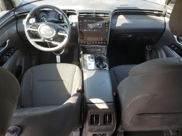 KM8JFCA16NU057262 2022 HYUNDAI TUCSON - Image 8