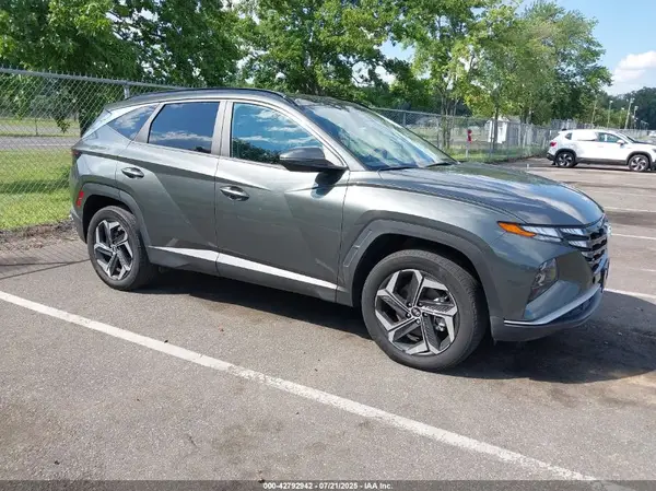 KM8JFCA17NU041328 2022 HYUNDAI TUCSON - Image 1