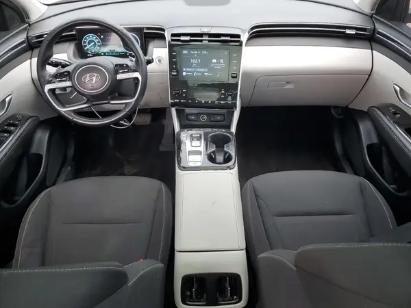 KM8JFCA17NU044827 2022 HYUNDAI TUCSON - Image 8