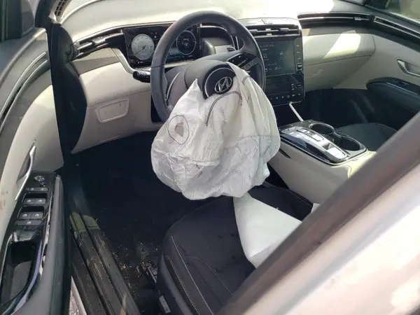 KM8JFCA17NU079643 2022 HYUNDAI TUCSON - Image 8