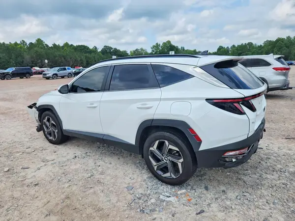 KM8JFCA18NU011013 2022 HYUNDAI TUCSON - Image 2