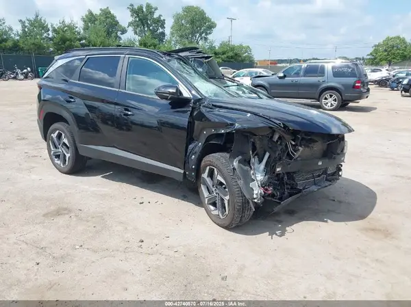 KM8JFCA18NU011755 2022 HYUNDAI TUCSON - Image 1