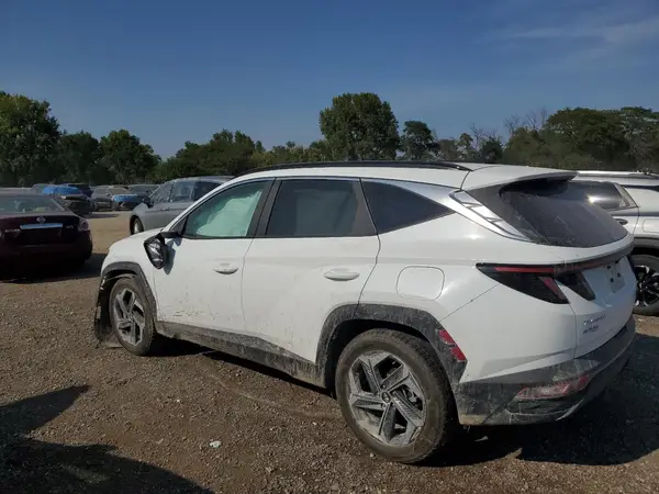 KM8JFCA18NU011822 2022 HYUNDAI TUCSON - Image 2