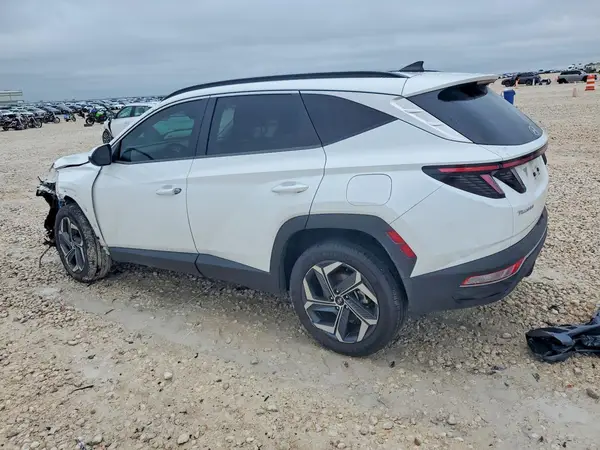 KM8JFCA18NU017121 2022 HYUNDAI TUCSON - Image 2