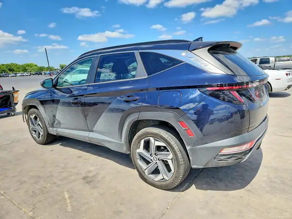 KM8JFCA18NU025140 2022 HYUNDAI TUCSON - Image 2