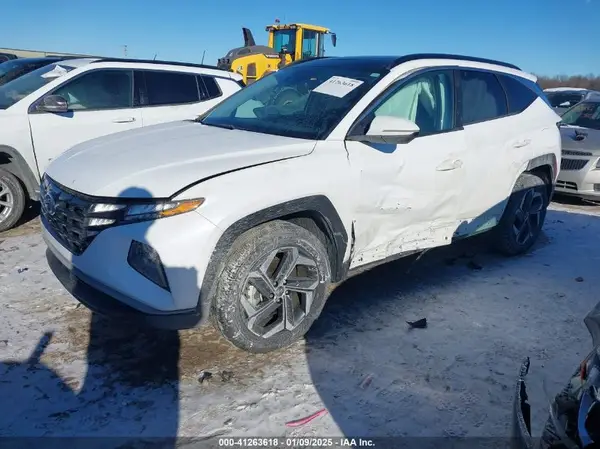 KM8JFCA18NU034209 2022 HYUNDAI TUCSON - Image 2
