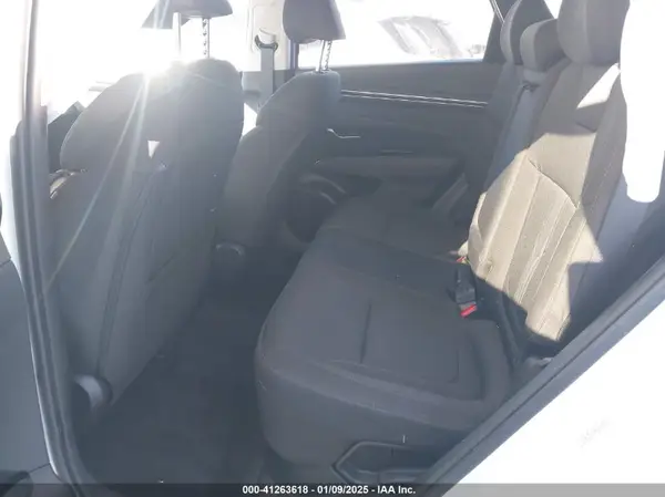KM8JFCA18NU034209 2022 HYUNDAI TUCSON - Image 8