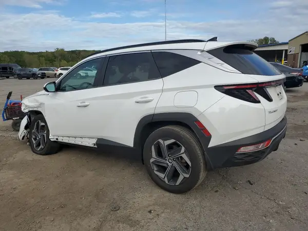KM8JFCA18NU035571 2022 HYUNDAI TUCSON - Image 2