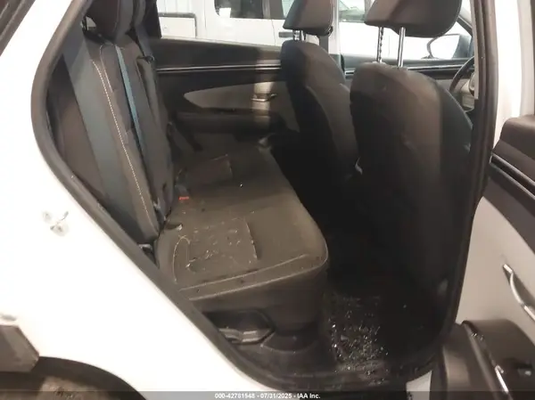KM8JFCA18NU043122 2022 HYUNDAI TUCSON - Image 8
