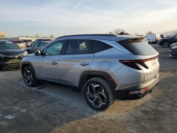 KM8JFCA18NU050555 2022 HYUNDAI TUCSON - Image 2