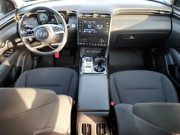 KM8JFCA18NU050555 2022 HYUNDAI TUCSON - Image 8
