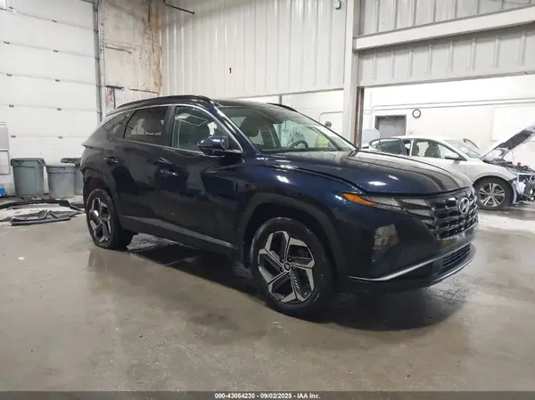 KM8JFCA18NU072622 2022 HYUNDAI TUCSON - Image 1