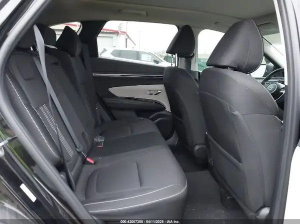 KM8JFCA18NU073513 2022 HYUNDAI TUCSON - Image 8